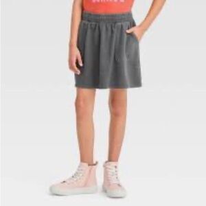 NWT Cat & Jack girl’s French Terry Skort size M(8)